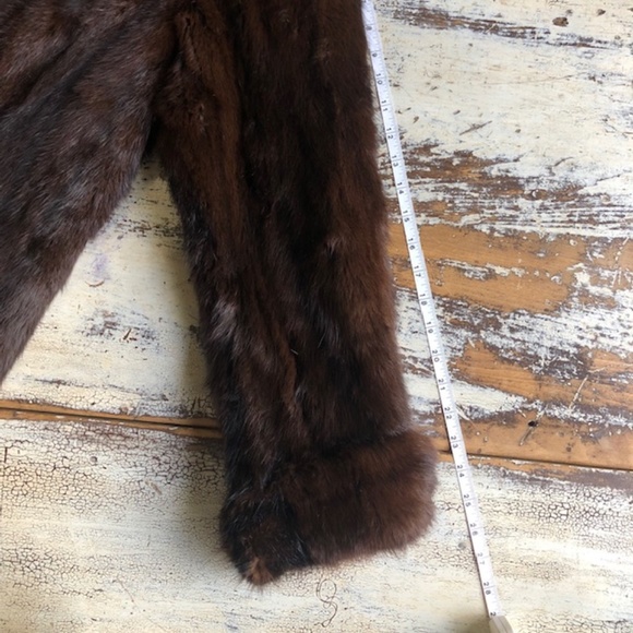 VINTAGE FUR Coat in Excellent Condition M/L - Picture 10 of 12
